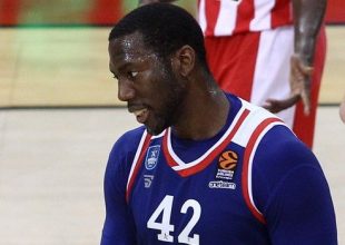 Αναντολού Εφές: Σβηστά στην Τουρκία, έπαιξε μετά από τέσσερις μήνες ο Ντάνστον
