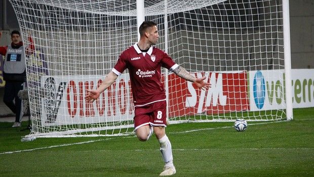 ΑΕΛ – Αστέρας 3-0: O Μιλοσάβλιεβιτς “καθάρισε” τους Αρκάδες