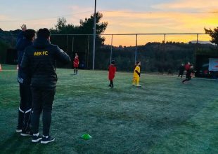 Επισκέφτηκε τις ακαδημίες του ΑΟ Υμηττού-Χαραυγής και του Αετού Πικερμίου ο Κυριακίδης