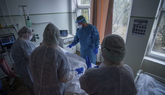 Κορωνοϊός: Ακόμη 4 άνδρες έχασαν τη ζωή τους στην Ελλάδα – 36 νεκροί συνολικά