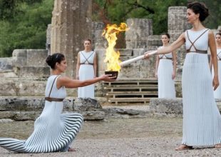 Χωρίς κόσμο, με 100 προσκεκλημένους η τελετή αφής της Ολυμπιακής Φλόγας