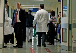 Κορωνοϊός: 14 νέα κρούσματα – Διασωληνώθηκε ο 66χρονος στην Πάτρα