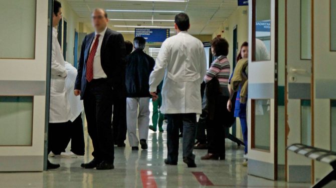 Κορωνοϊός: 14 νέα κρούσματα – Διασωληνώθηκε ο 66χρονος στην Πάτρα