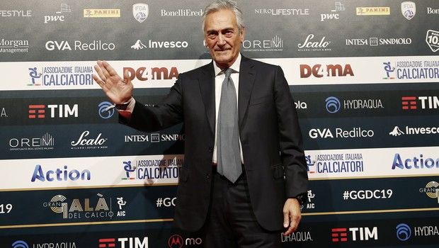Γκραβίνα: “Θα τελειώσει Ιούλιο ή Αύγουστο η Serie A” Γκραβίνα: “Θα τελειώσει Ιούλιο ή Αύγουστο η Serie A”