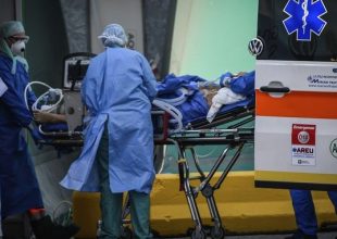 Κορωνοϊός: 743 νέοι θάνατοι στην Ιταλία – 5.249 τα νέα κρούσματα