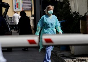 Κορωνοϊός: 17 οι νεκροί – Κατέληξε 78χρονος στο Σωτηρία