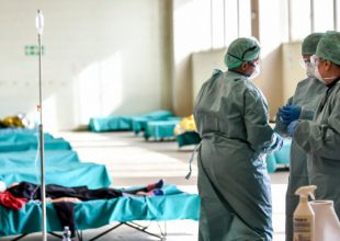 Κορωνοϊός-Ιταλία: Σε ποιες ηλικίες οι περισσότεροι θάνατοι και κρούσματα – Αποκαλυπτικό