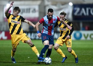 Super League 1: Με ψήφους 8-6 παύει η αφαίρεση βαθμών σε μη αδειοδότηση