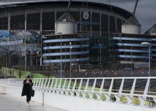Κορωνοϊός: Σενάριο για σέντρα χωρίς θεατές τον Ιούλιο στην Premier League