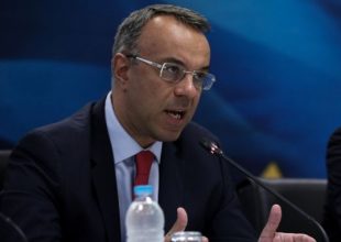 Κορωνοϊός: Στα 800 ευρώ η αποζημίωση εργαζομένων των οποίων ανεστάλη η σύμβαση