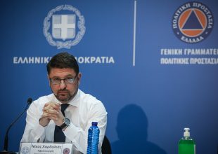 Απαγόρευση κυκλοφορίας: Σε ισχύ το νέο μέτρο για τον κορωνοϊό – Πώς θα γίνονται οι μετακινήσεις