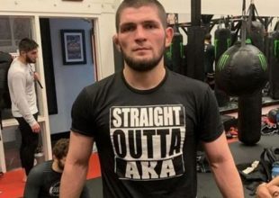 Khabib: “Θα μπορούσα να παίξω με αυτή την κότα τον McGregor και να βγάλω λεφτά”