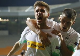 Bundesliga: Η Γκλάντμπαχ γεμίζει το γήπεδο της με φωτογραφίες των οπαδών της
