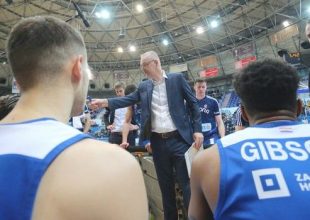 Στο χείλος της καταστροφής η Τσιμπόνα