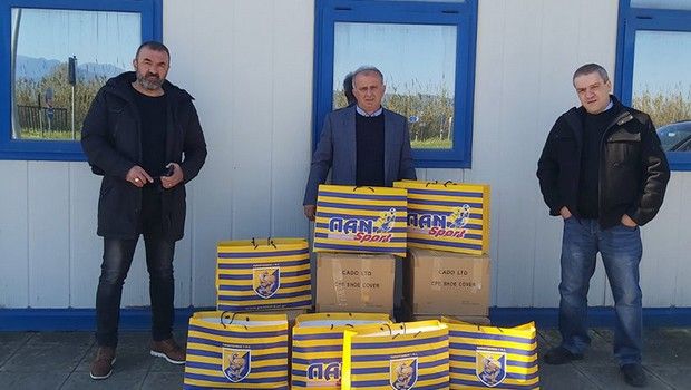 Παναιτωλικός: Δωρεά υγειονομικού υλικού στο νοσοκομείο Αγρινίου