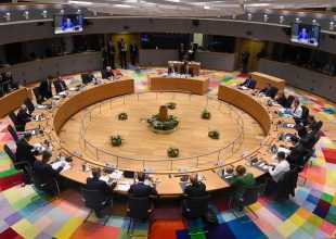 Τα 4 μέτρα που εξετάζει το Eurogroup για να αποφύγουμε το “κραχ”