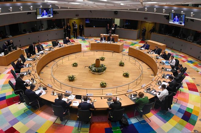 Τα 4 μέτρα που εξετάζει το Eurogroup για να αποφύγουμε το “κραχ”