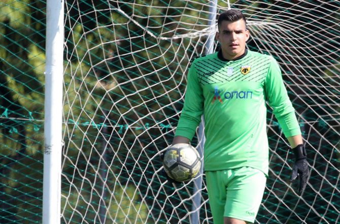 Θεοχάρης: «Δουλεύουμε καθημερινά ατομικά, δεν ξέρουμε τι μας περιμένει μετά την καραντίνα»