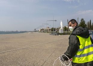 Κορωνοϊός: Παρατείνεται η απαγόρευση κυκλοφορίας στην παραλία Θεσσαλονίκης