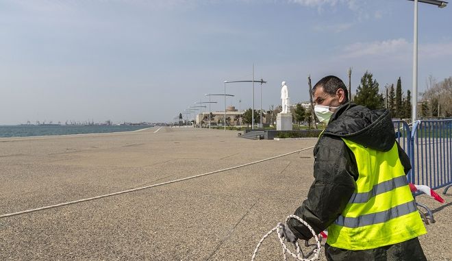 Κορωνοϊός: Παρατείνεται η απαγόρευση κυκλοφορίας στην παραλία Θεσσαλονίκης