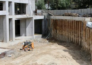 Στο φουλ τρυπάνια και μηχανήματα για την Υπογειοποίηση (VIDEO)