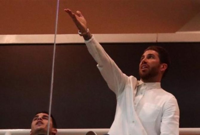 Ο Άγιαξ… τρόλαρε τον Ράμος και αυτός έδειξε τις κούπες του Ο Άγιαξ… τρόλαρε τον Ράμος και αυτός έδειξε τις κούπες του