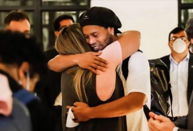 O Ροναλντίνιο μίλησε για τη φυλακή: «Δεν φανταζόμουν ποτέ ότι θα μου συμβεί»