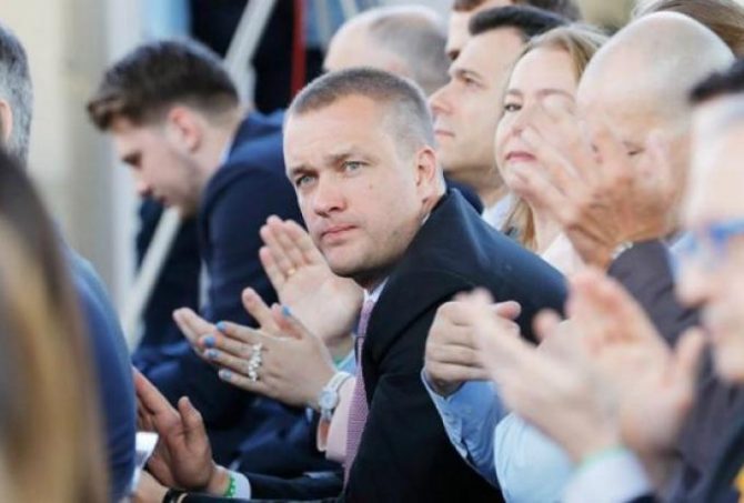 Βατούτιν: «Έχουν “παγώσει” οι μεταγραφές, πάμε για 30% μείωση στο μπάτζετ»