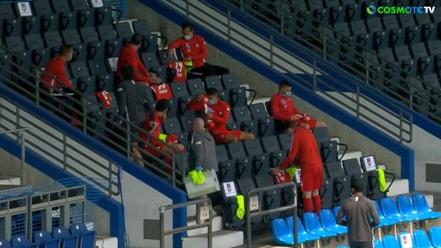 Μπόχουμ – Χάιντενχαϊμ: Οι ποδοσφαιριστές κάθισαν στην εξέδρα Μπόχουμ – Χάιντενχαϊμ: Οι ποδοσφαιριστές κάθισαν στην εξέδρα