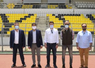 Ο Λευτέρης Αυγενάκης στο Δημοτικό Στάδιο Ζωγράφου -Εδωσε συγχαρητήρια για το σύστημα ηλεκτρονικής εγγραφής δρομέων
