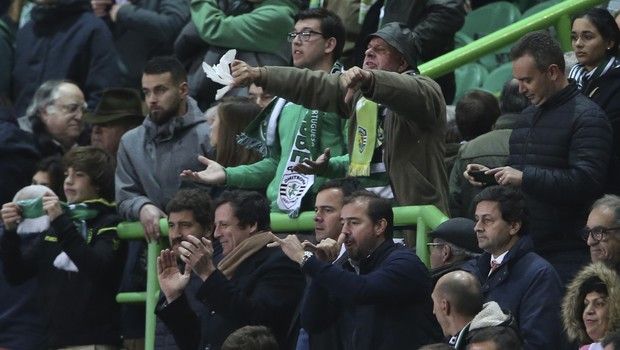 Σπόρτινγκ: Κίνδυνος τριετούς αποκλεισμού από την Ευρώπη αν δεν εξοφλήσει τα χρέη της