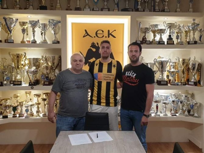 Στην ΑΕΚ ο Καλόμοιρος (ΦΩΤΟ)