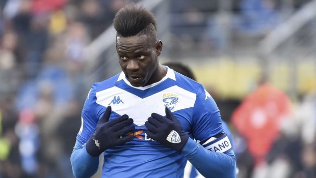 Εξετάζει Μπαλοτέλι η Τζένοα Εξετάζει Μπαλοτέλι η Τζένοα