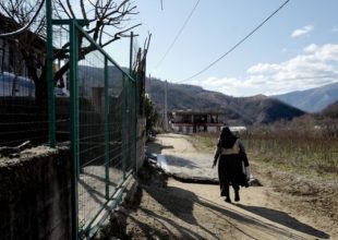 Κορωνοϊός: Στους 190 οι νεκροί – Κατέληξε γυναίκα από τον Εχίνο