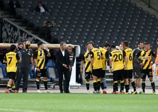 Καθιέρωσε το 4-3-3 και τους βρήκε ρόλους!