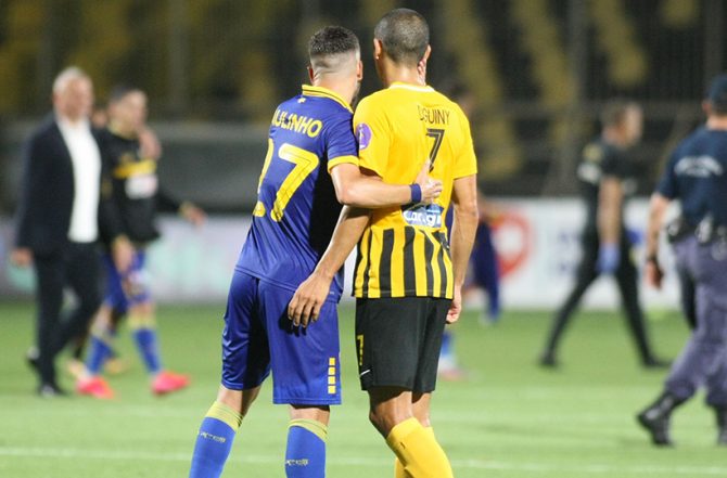 Παουλίνιο: «This is AEK»