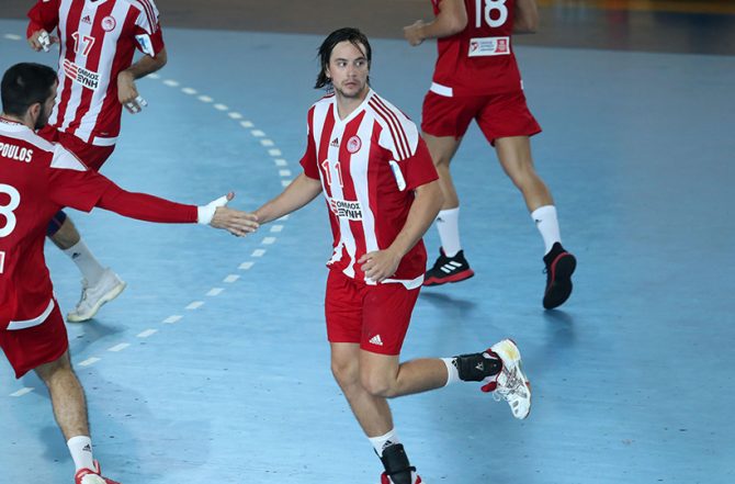ΕΠΙΣΗΜΟ: Στην ΑΕΚ ο Φελίπε Ρέινα! (ΦΩΤΟ)