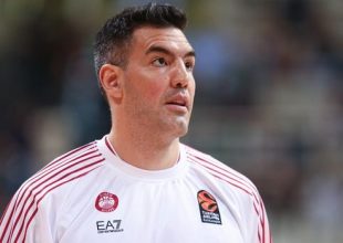Ο Λουίς Σκόλα αποφάσισε να παίξει στη Βαρέζε και να αποσυρθεί στο Τόκιο