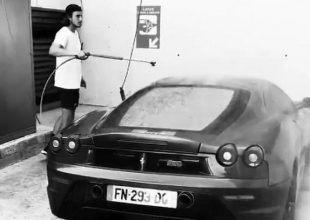 Ο Τσιτσιπάς και η Ferrari F430