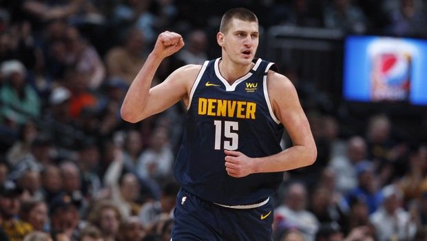 Νάγγετς: Με μέσο όρο ύψους τα 2μ.09 η πεντάδα στο Ορλάντο Νάγγετς: Με μέσο όρο ύψους τα 2μ.09 η πεντάδα στο Ορλάντο