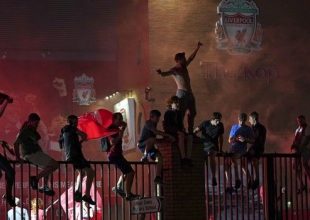 Λίβερπουλ: Ζητά από τους οπαδούς να μην πάνε στο Άνφιλντ για φιέστα τίτλου