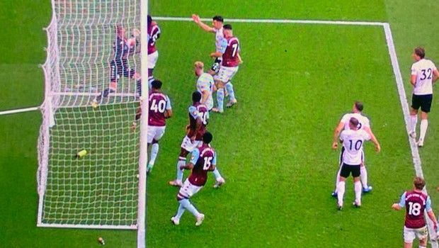 Η Μπόρνμουθ σκέφτεται αγωγή κατά του Goal-line technology