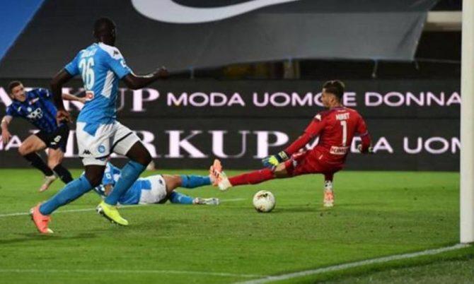 «Κατάπιε» τη Νάπολι η Αταλάντα και… κουνάει σεντόνι