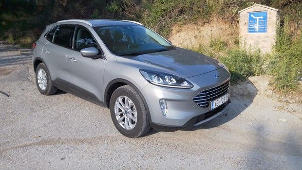 Οδηγώντας το νέο Ford Kuga των 150 ίππων Οδηγώντας το νέο Ford Kuga των 150 ίππων