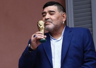 Τρελό σενάριο για Μαραντόνα στην Εθνική Ισπανίας