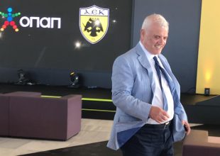 Είδε από κοντά τον Ατσάλινο Αετό ο Μελισσανίδης