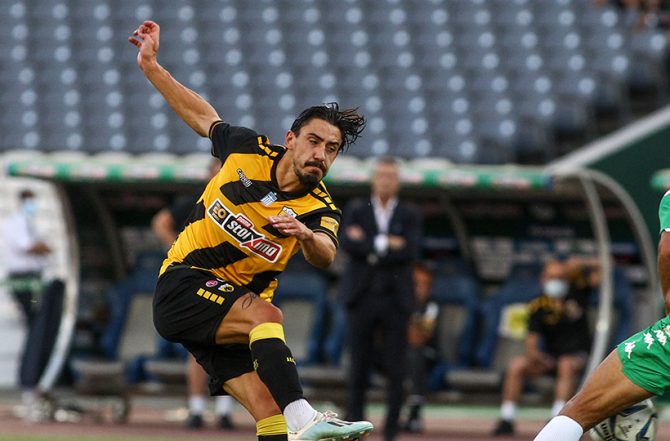 Σιμόες: «Παίξαμε με πάθος, κερδίσαμε δίκαια»