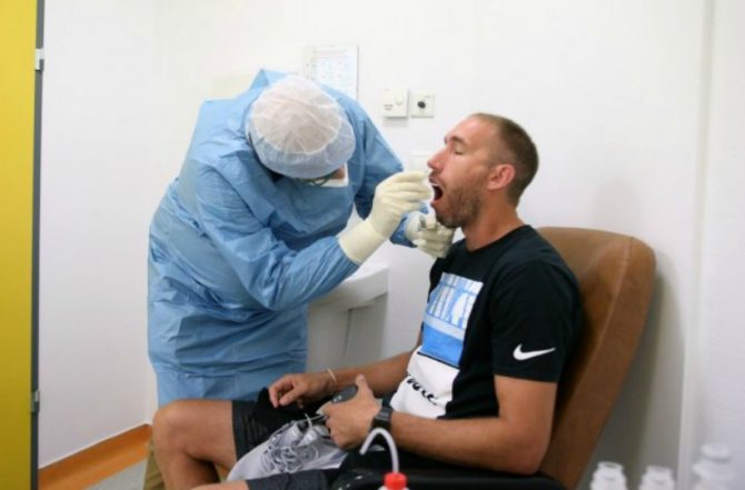 Αρνητική η… Βασίλισσα στον COVID-19