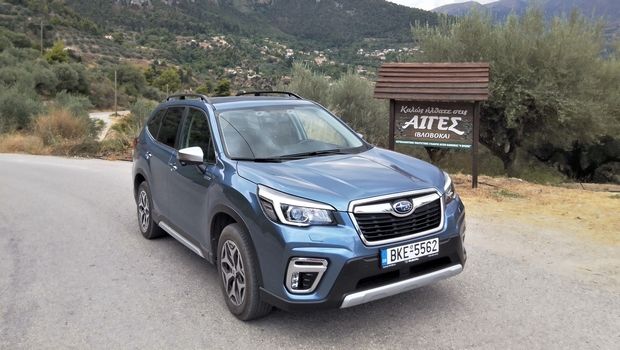 Οδηγούμε το υβριδικό Subaru Forester