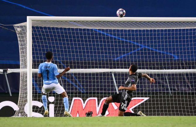 Μάντσεστερ Σίτι-Λιόν: Επική κραυγή του Κάραγκερ στη χαμένη ευκαιρία του Στέρλινγκ (vid) Μάντσεστερ Σίτι-Λιόν: Επική κραυγή του Κάραγκερ στη χαμένη ευκαιρία του Στέρλινγκ (vid)